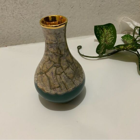 CRESPO Yapacunchi Cuenca Ecuador Mint Green Brown Gold Ceramic VASE 5" tall G12 - Picture 6 of 6